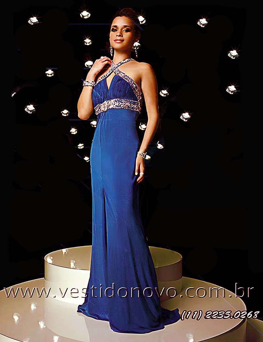 Vestido de festa plus size azul royal com brilho e pedraria tamanho grande