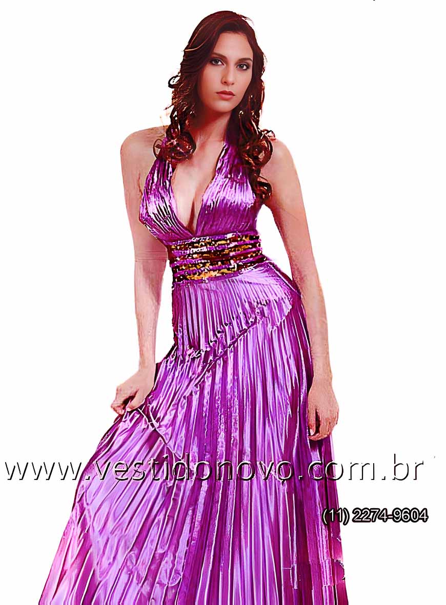 vestido de festa plissado na cor lilas, madrinha de casamento